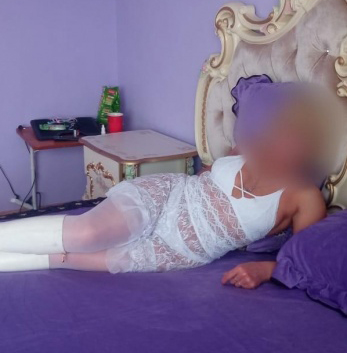 Я нежная, красивая и опытная - гарантирую тебе незабываемое время! 💋 Я предлагаю широкий спектр услуг, чтобы удовлетворить все твои сексуальные желания. Позволь мне сделать твои фантазии реальностью! ✨ С моими магическими руками и умелыми губами ты почувствуешь себя настоящим мужчиной. 🌟 Я живу и работаю в Москве, где тебе будет комфортно и уютно со мной. Если тебе интересно, я могу поделиться своими отзывами и фотографиями, чтобы ты мог оценить мои достоинства. Так что не теряй времени и свяжись со мной прямо сейчас! 💕 Дашенька